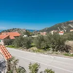Branka * Makarska