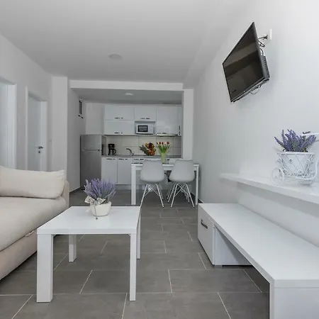 Branka * 马卡尔斯卡